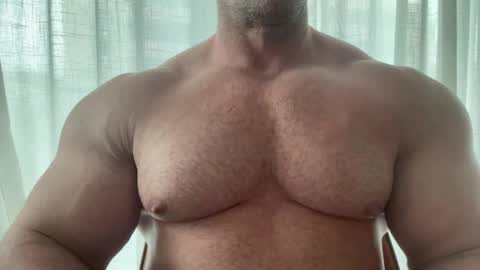 Alessandrobuilder online show from September 9, 1:11 pm