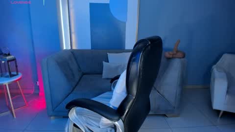 ALESSA ROMERO  online show from December 13, 7:53 pm