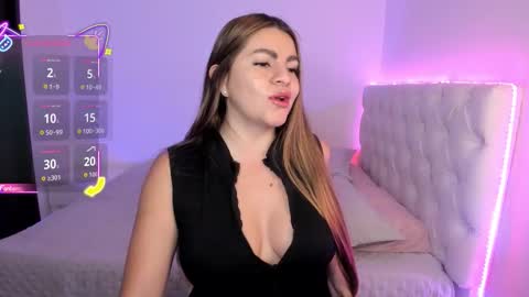 Snapshot of alessiabaum18 chatting on October 9, 5:57 am CATA online show from October 9, 5:57 am