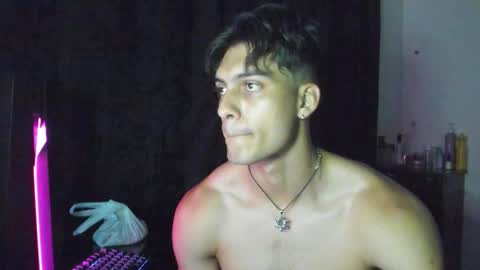 alessio Vale online show from March 24, 1:33 am