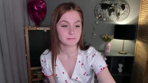 Snapshot of alettablacck chatting on October 16, 1:49 am alettablacck online show from October 16, 1:49 am
