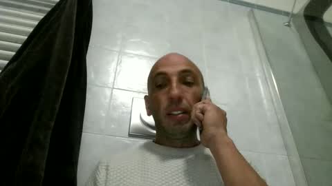 Snapshot of alex120475 chatting on October 13, 8:16 am alex120475 online show from October 13, 8:16 am