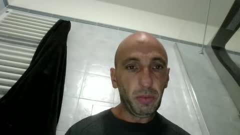 Snapshot of alex120475 chatting on October 15, 8:15 am alex120475 online show from October 15, 8:15 am