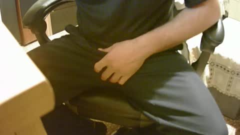 Snapshot of alex81pv1981 chatting on October 1, 7:46 pm alex81pv1981 online show from October 1, 7:46 pm