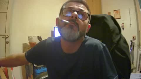 Snapshot of alex81pv1981 chatting on December 1, 8:00 pm alex81pv1981 online show from December 1, 8:00 pm