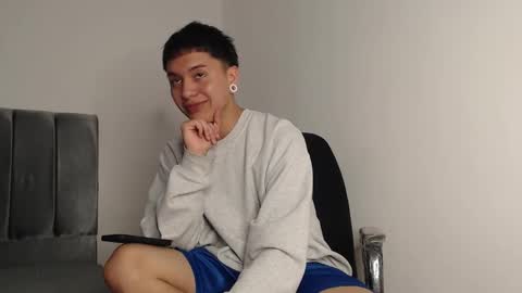 Owen online show from November 8, 2:25 am