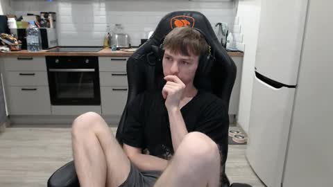Snapshot of alex_gotcha chatting on February 9, 10:43 pm Alex online show from February 9, 10:43 pm