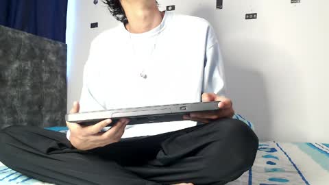 alex_mark_ online show from April 2, 2:13 pm