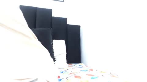 alex_mark_ online show from February 4, 1:37 pm