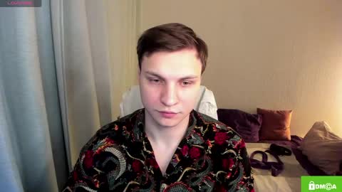 alex_milson online show from April 3, 8:27 pm