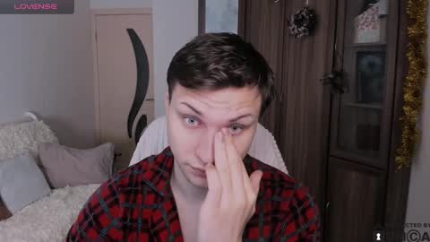 alex_milson online show from December 22, 7:53 pm