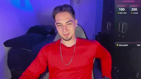 Snapshot of alex_smith0 chatting on October 12, 2:59 am     online show from October 12, 2:59 am