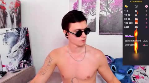 Alex WandHot online show from October 12, 9:24 am