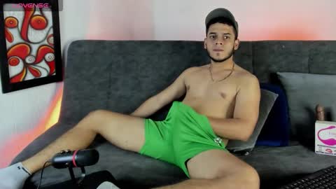 Alex Woll online show from February 22, 9:28 pm