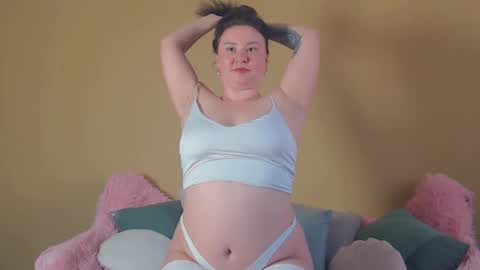 Snapshot of alexa__lexie chatting on September 20, 2:09 pm Alexa online show from September 20, 2:09 pm