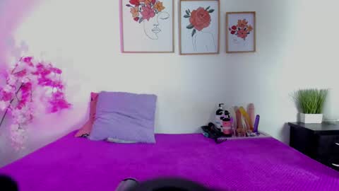 Snapshot of alexa_cortes23 chatting on September 9, 10:59 am alexa_cortes23 online show from September 9, 10:59 am