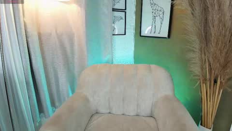 Snapshot of alexa_foxx27 chatting on March 12, 12:09 am alexa_foxx27 online show from March 12, 12:09 am