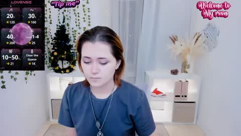 Snapshot of alexa_lexi chatting on January 5, 10:53 am alexa_lexi online show from January 5, 10:53 am