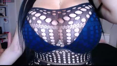 Snapshot of alexa_moreti chatting on October 9, 10:32 am alexa_moreti online show from October 9, 10:32 am