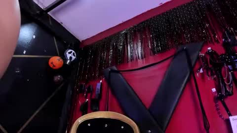 alexa n alex online show from November 5, 8:00 pm