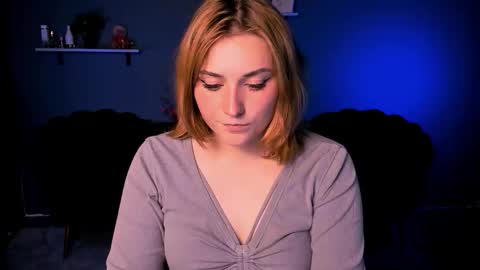 Snapshot of alexa_night_ chatting on October 20, 8:52 am alexa_night_ online show from October 20, 8:52 am