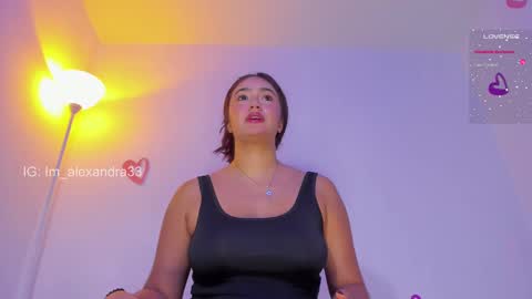 Snapshot of alexa_will chatting on February 28, 3:04 am alexa_will online show from February 28, 3:04 am