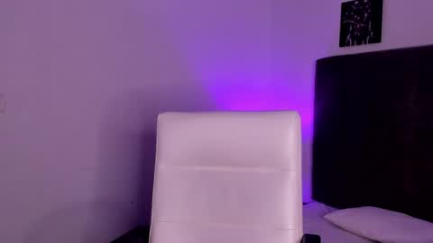 alexaa_lee_ online show from May 12, 7:45 pm