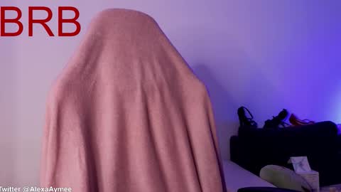 Snapshot of alexaaimee chatting on October 8, 1:57 am Alexa online show from October 8, 1:57 am