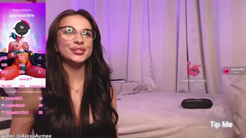 Snapshot of alexaaimee chatting on February 6, 12:04 pm Alexa online show from February 6, 12:04 pm