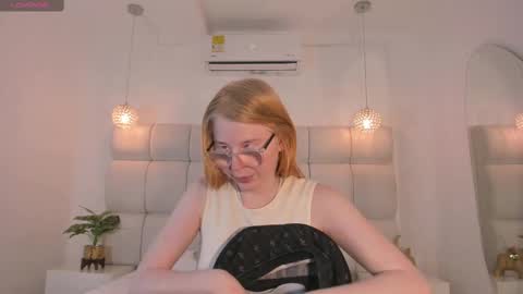 Alexa Handler online show from October 19, 3:55 am