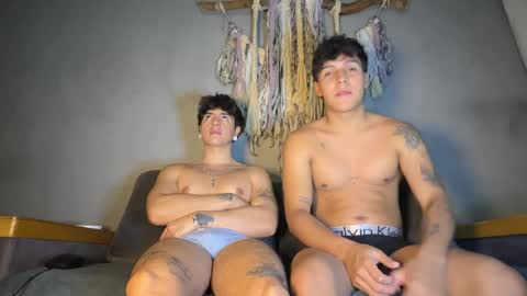 Alex  Dani online show from April 7, 4:14 am