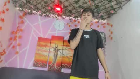 chicos hot online show from October 29, 3:47 pm