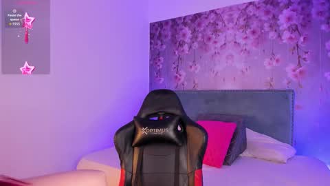 alexawarren_ online show from November 18, 10:35 pm