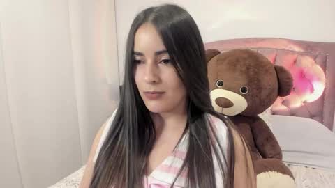 Snapshot of alexeii_grey chatting on October 18, 3:22 am alexeii_grey online show from October 18, 3:22 am
