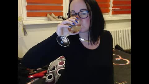 alexie33 online show from November 9, 2:20 pm