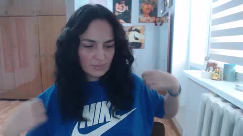 Snapshot of alexismillers chatting on September 29, 10:25 am AlexisMillers online show from September 29, 10:25 am