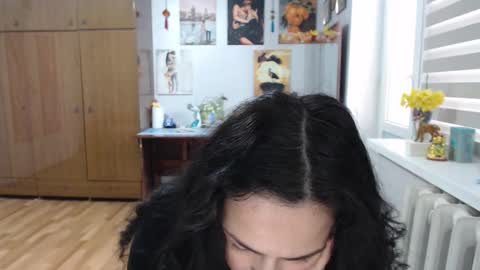 AlexisMillers online show from April 1, 12:28 pm