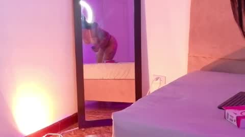 alexlamunequita online show from February 7, 10:24 pm