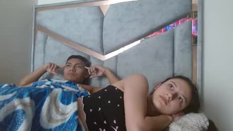 alex y luisa online show from December 16, 2:34 pm