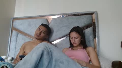 alex y luisa online show from March 25, 3:52 pm