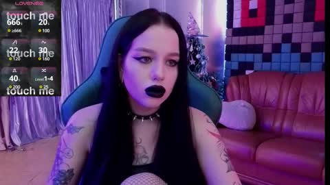 Snapshot of alexx_succubus chatting on December 19, 12:56 pm Alexx Succubus online show from December 19, 12:56 pm