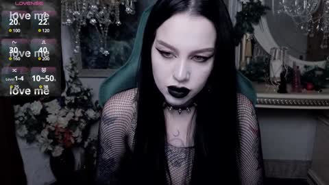 Snapshot of alexx_succubus chatting on January 27, 5:14 am Alexx Succubus online show from January 27, 5:14 am