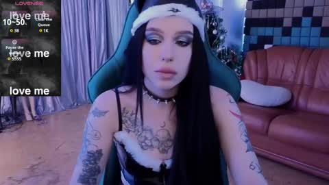 Snapshot of alexx_succubus chatting on December 24, 5:49 am Alexx Succubus online show from December 24, 5:49 am