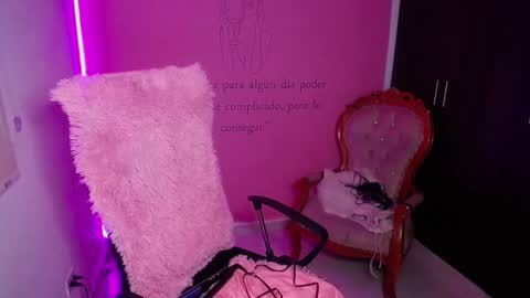 alexxa_1111 online show from November 6, 11:19 pm