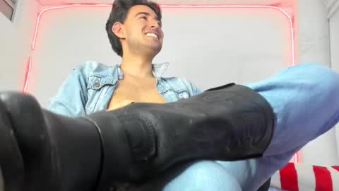 Alexander online show from March 25, 2:40 am