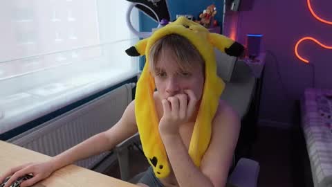 Alexycutie online show from January 14, 9:28 am