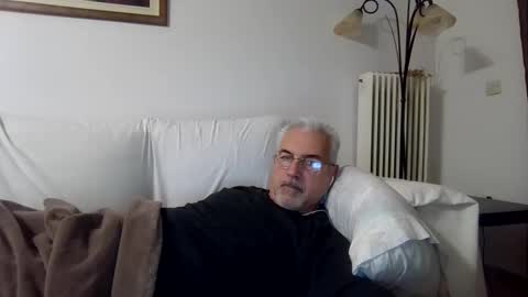 I wanna cum online show from January 11, 12:38 am