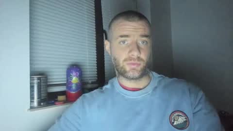 alfiesolomons87 online show from January 25, 8:31 pm