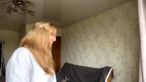 Snapshot of alfrediamalcom chatting on September 22, 7:45 am Maria online show from September 22, 7:45 am