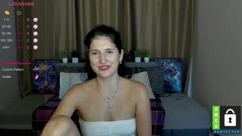 Snapshot of alianna_solo_kiss chatting on September 21, 11:14 am Alianna online show from September 21, 11:14 am
